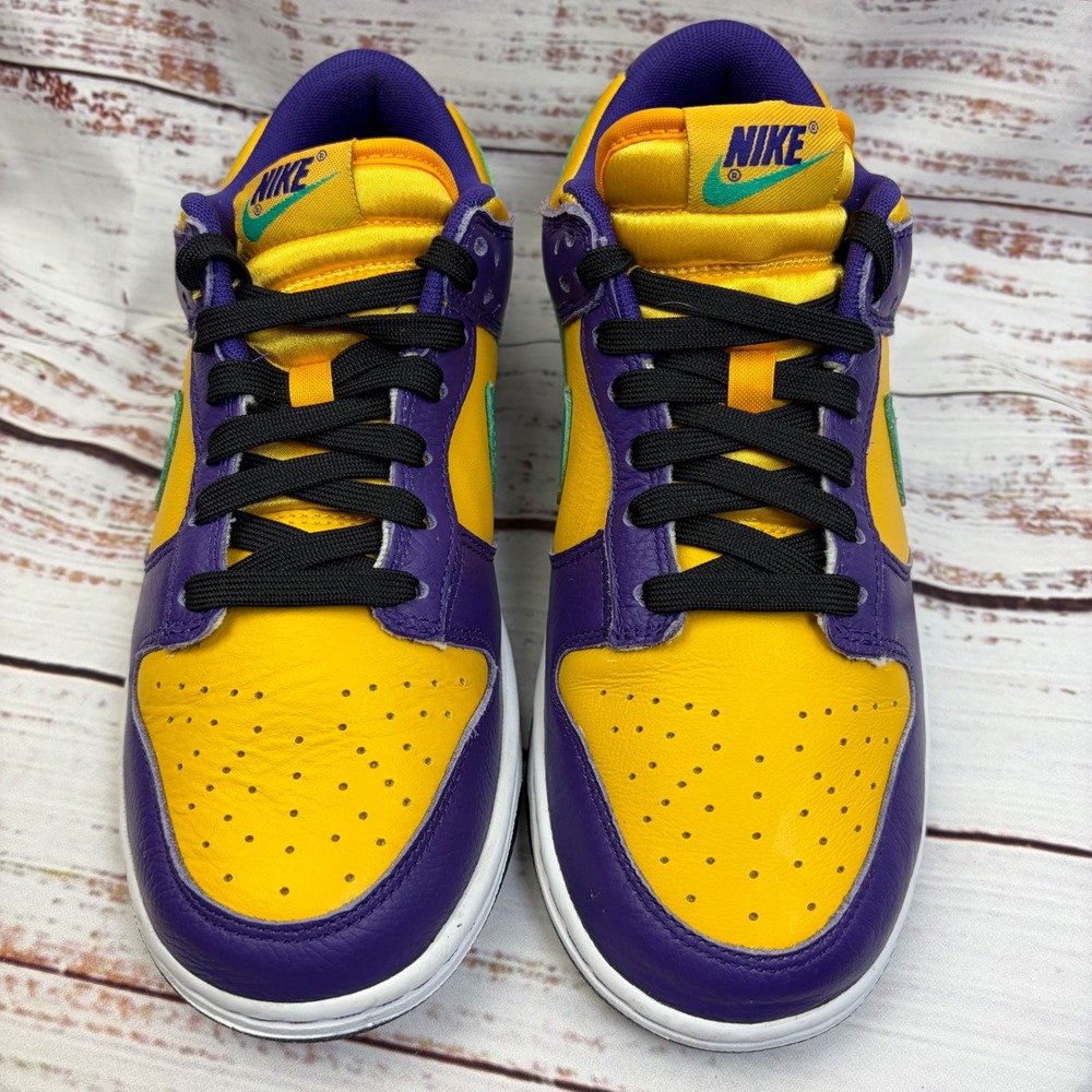 Nike Women's Dunk Low Lisa Leslie 'Sparks' 2022 DO9581-500 size 8 US 39 EU - Picture 3 of 13
